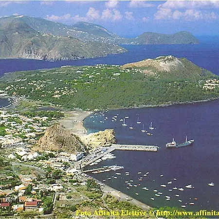 Baia Fenicia * Vulcano (Isola)